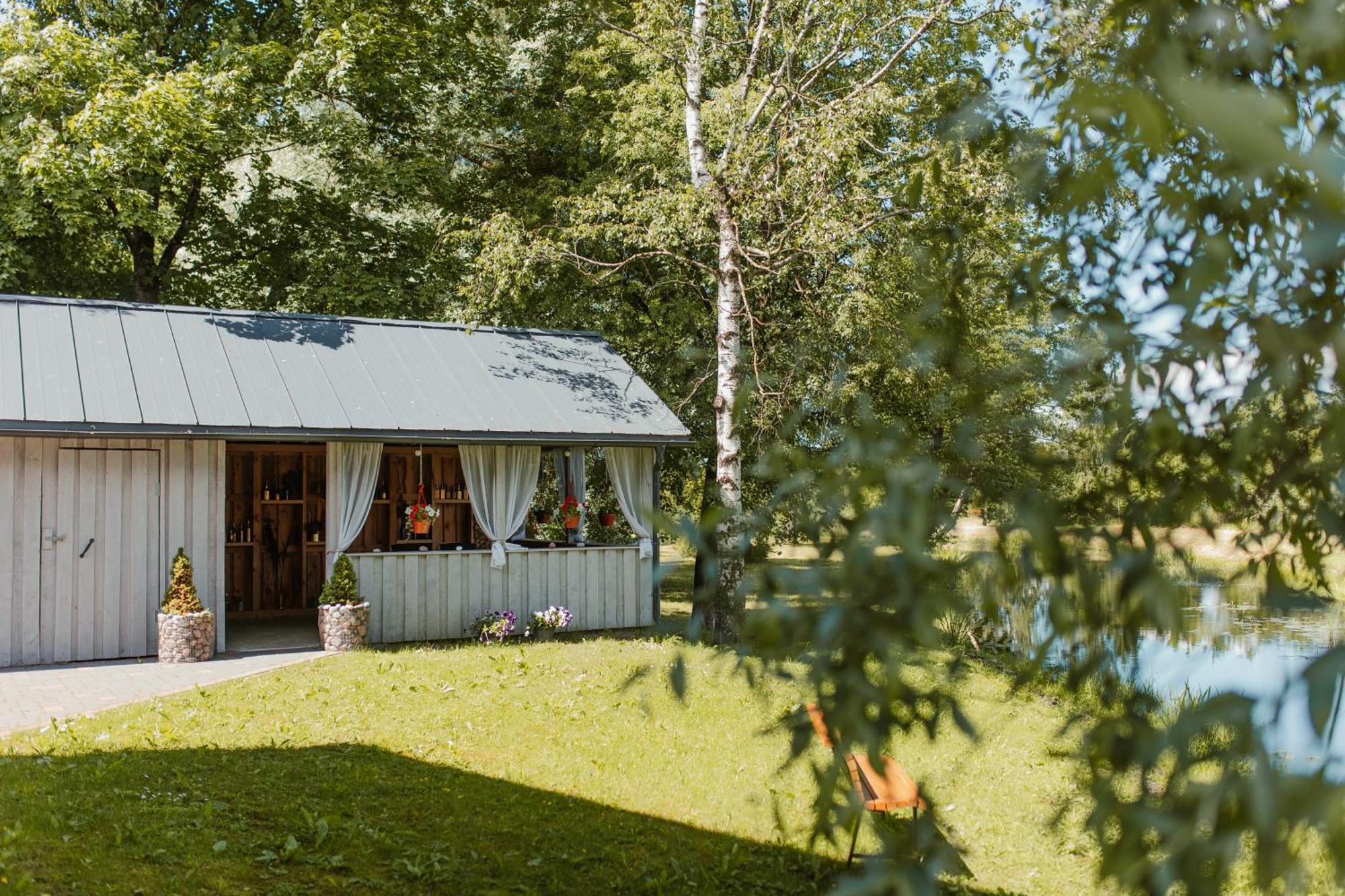 Aparthotel Saules Iela 2A Saldus Esterno foto
